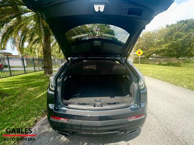 2019 Cadillac XT4 Sport   - Photo 9 - Miami, FL 33165