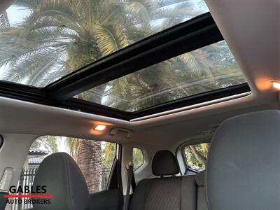 2017 Nissan Rogue SV   - Photo 21 - Miami, FL 33165