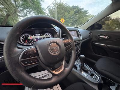 2019 Jeep Cherokee Latitude - Photo 28 - Miami, FL 33165