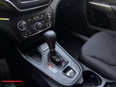 2019 Jeep Cherokee Latitude - Photo 32 - Miami, FL 33165