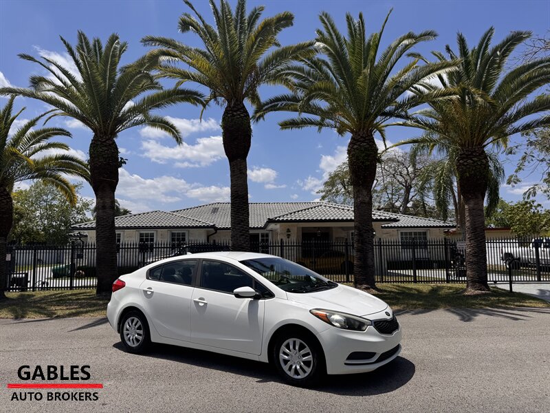 2016 Kia Forte LX   - Photo 1 - Miami, FL 33165