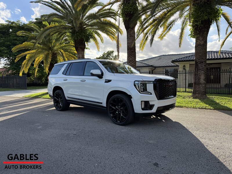 2021 GMC Yukon Denali   - Photo 1 - Miami, FL 33165
