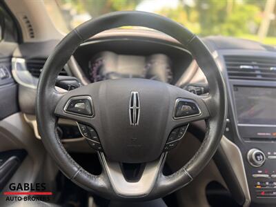 2017 Lincoln MKC Premiere   - Photo 17 - Miami, FL 33165
