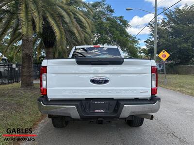 2017 Ford F-350 Super Duty XLT - Photo 6 - Miami, FL 33165