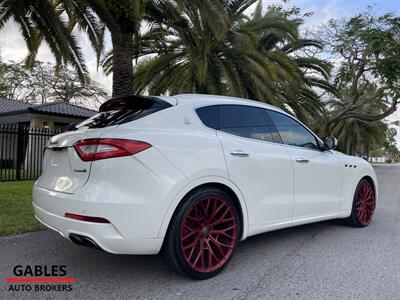 2017 Maserati Levante   - Photo 3 - Miami, FL 33165