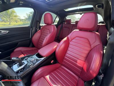 2023 Alfa Romeo Giulia Veloce   - Photo 27 - Miami, FL 33165