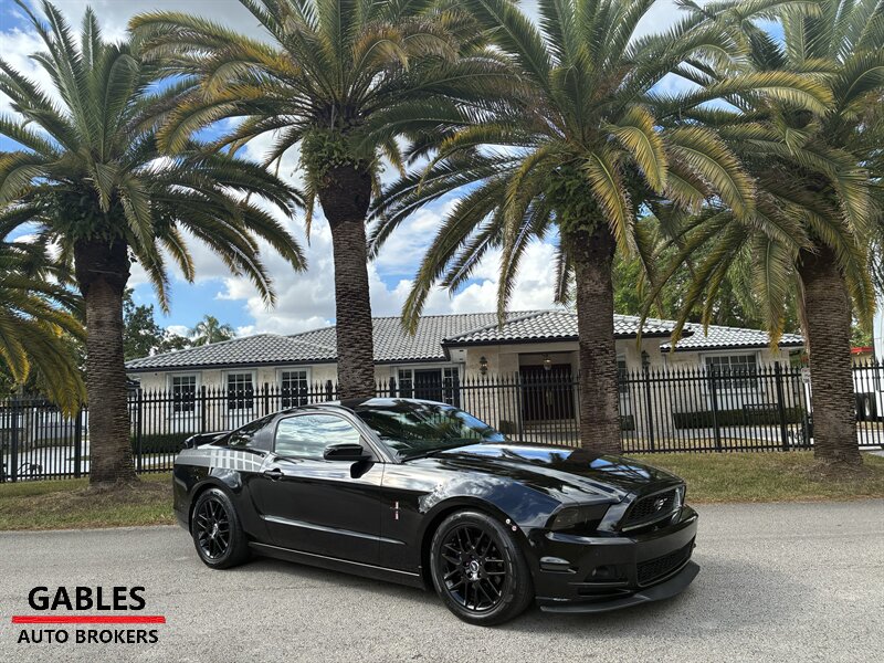 2014 Ford Mustang V6   - Photo 1 - Miami, FL 33165