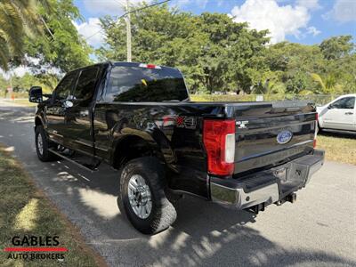 2017 Ford F-250 Super Duty XLT   - Photo 7 - Miami, FL 33165