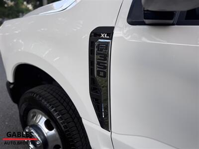 2023 Ford F-350 Super Duty XL   - Photo 15 - Miami, FL 33165