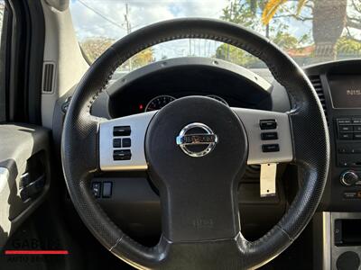 2012 Nissan Pathfinder SV   - Photo 14 - Miami, FL 33165