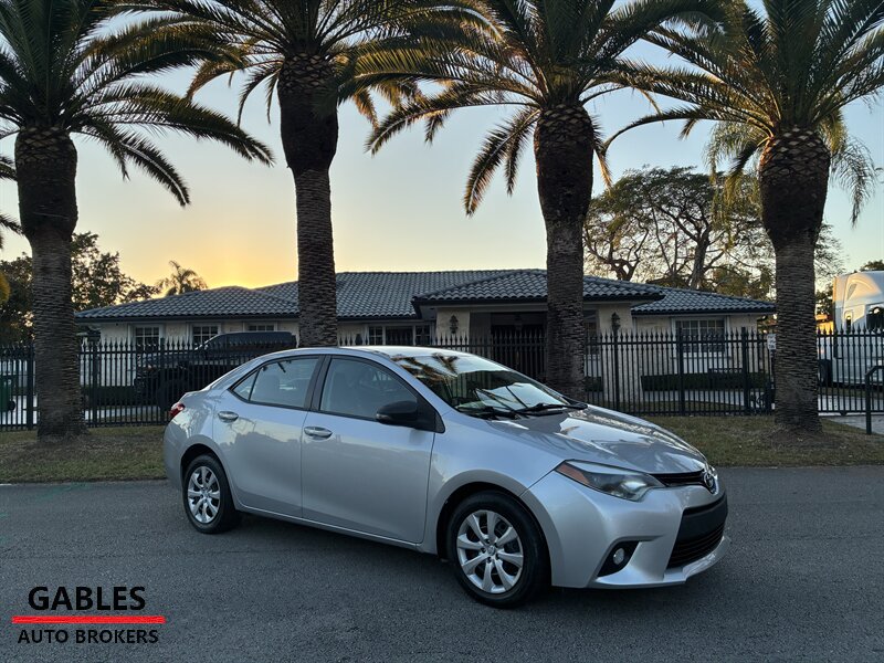 2015 Toyota Corolla LE  
