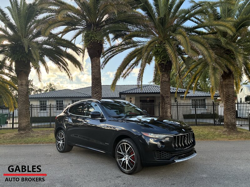 2018 Maserati Levante S GranLusso   - Photo 1 - Miami, FL 33165