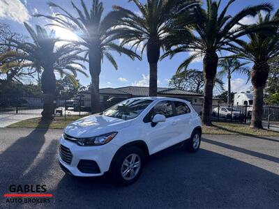 2022 Chevrolet Trax LS   - Photo 2 - Miami, FL 33165