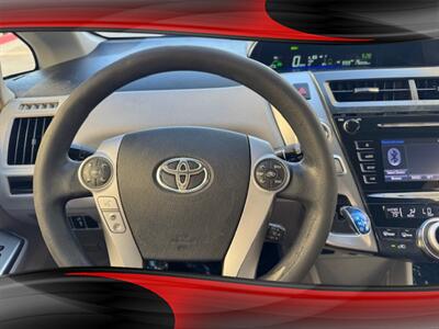 2016 Toyota Prius v Two   - Photo 9 - Pasadena, CA 91106