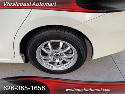 2016 Toyota Prius v Two   - Photo 17 - Pasadena, CA 91106