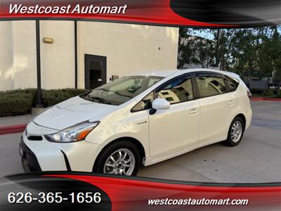 2016 Toyota Prius v Two   - Photo 1 - Pasadena, CA 91106