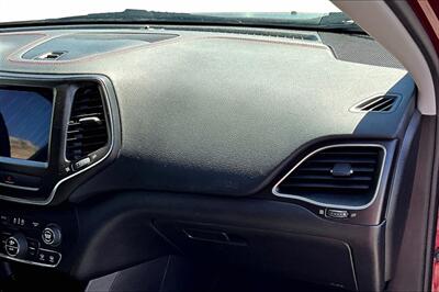 2020 Jeep Cherokee Trailhawk - Photo 16 - Rock Springs, WY 82901