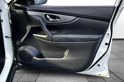 2016 Nissan Rogue SV   - Photo 19 - Rock Springs, WY 82901