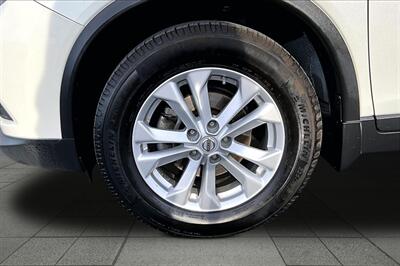 2016 Nissan Rogue SV   - Photo 8 - Rock Springs, WY 82901