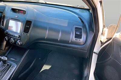 2016 Kia Forte EX   - Photo 16 - Rock Springs, WY 82901