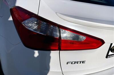 2016 Kia Forte EX   - Photo 32 - Rock Springs, WY 82901