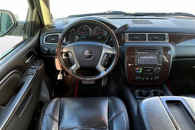 2012 GMC Yukon XL Denali   - Photo 5 - Rock Springs, WY 82901