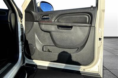 2012 GMC Yukon XL Denali   - Photo 19 - Rock Springs, WY 82901