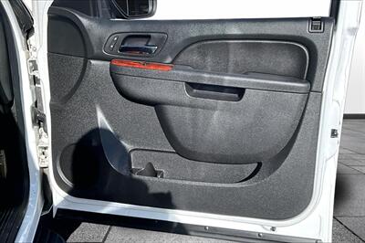 2014 Chevrolet Suburban LT   - Photo 19 - Rock Springs, WY 82901