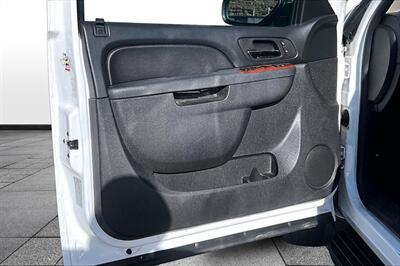 2014 Chevrolet Suburban LT   - Photo 18 - Rock Springs, WY 82901