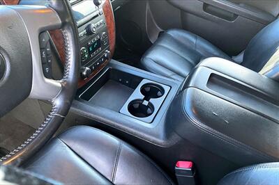 2014 Chevrolet Suburban LT   - Photo 14 - Rock Springs, WY 82901