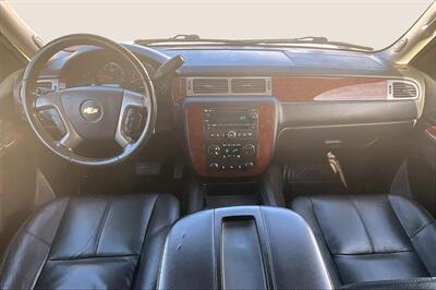 2014 Chevrolet Suburban LT   - Photo 15 - Rock Springs, WY 82901