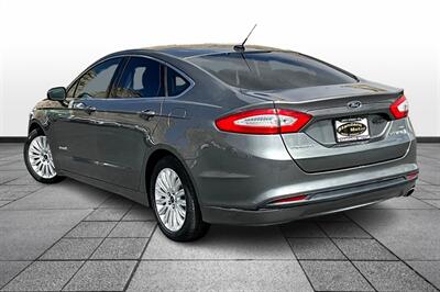 2013 Ford Fusion Hybrid SE   - Photo 12 - Rock Springs, WY 82901