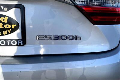 2016 Lexus ES 300h - Photo 33 - Rock Springs, WY 82901