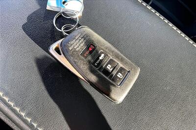 2016 Lexus ES 300h - Photo 10 - Rock Springs, WY 82901