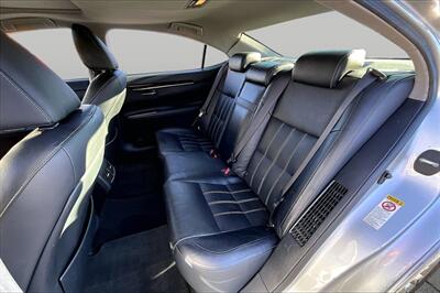 2016 Lexus ES 300h - Photo 28 - Rock Springs, WY 82901