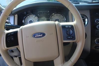 2013 Ford Expedition XLT   - Photo 20 - Van Nuys, CA 91406