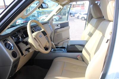 2013 Ford Expedition XLT   - Photo 8 - Van Nuys, CA 91406