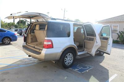 2013 Ford Expedition XLT   - Photo 27 - Van Nuys, CA 91406