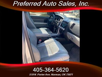 2013 Toyota Sequoia SR5   - Photo 6 - Norman, OK 73071