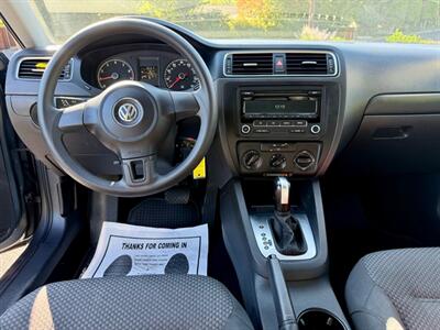 2014 Volkswagen Jetta S   - Photo 8 - Auburn, WA 98002