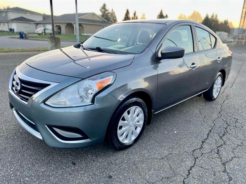 2019 Nissan Versa SV  