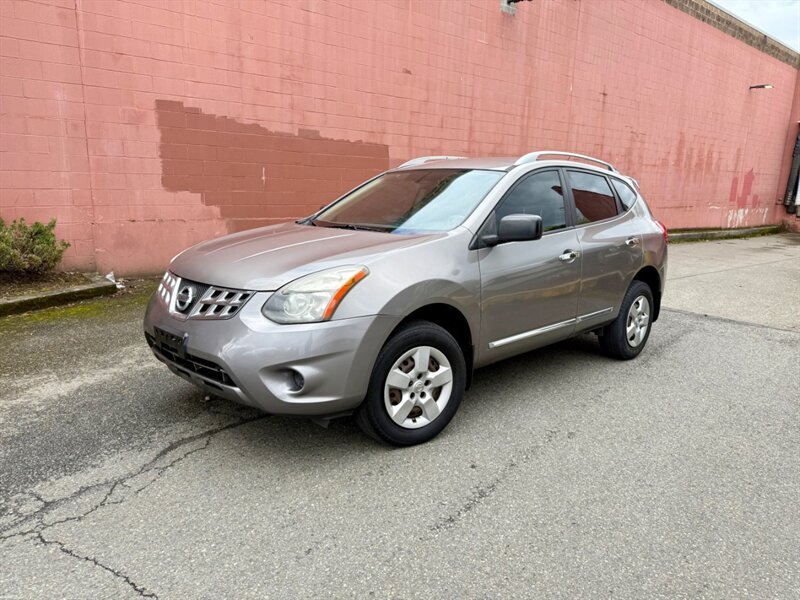 2014 Nissan Rogue Select S  
