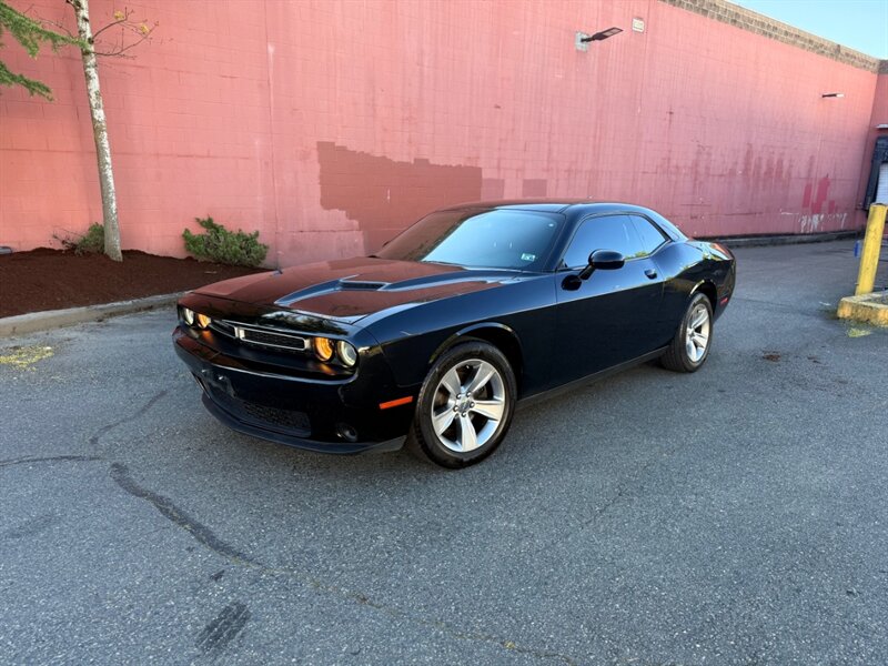 2015 Dodge Challenger SXT  