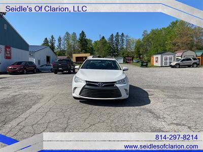2016 Toyota Camry LE   - Photo 2 - Clarion, PA 16214