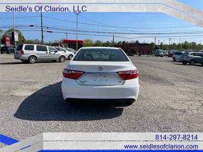 2016 Toyota Camry LE   - Photo 4 - Clarion, PA 16214