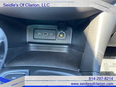 2022 Chevrolet Equinox LT   - Photo 12 - Clarion, PA 16214