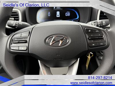 2025 Hyundai VENUE SE   - Photo 15 - Clarion, PA 16214