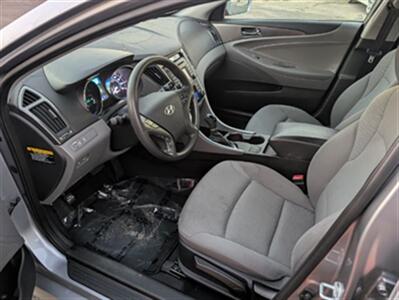 2015 Hyundai SONATA Hybrid   - Photo 8 - Knoxville, TN 37919