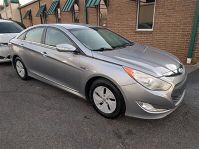 2015 Hyundai SONATA Hybrid   - Photo 1 - Knoxville, TN 37919