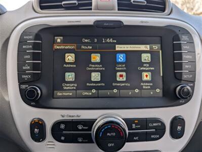 2017 Kia Soul EV EV Luxury   - Photo 18 - Knoxville, TN 37919